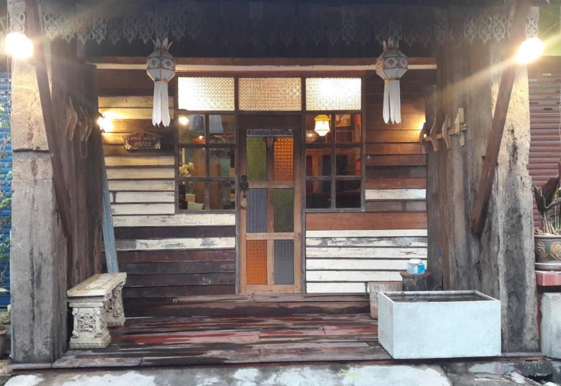 @Lanna House (Adults Only) Vandrerhjem Chiang Mai Eksteriør bilde